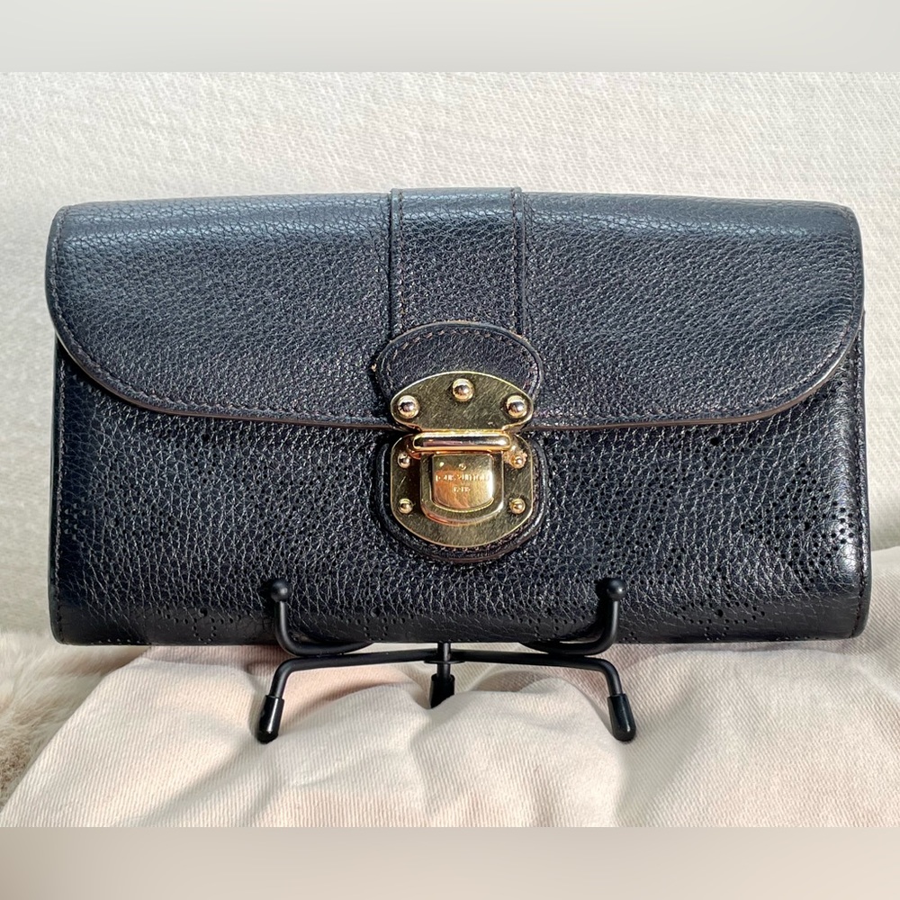 LOUIS VUITTON Mahina Iris Monogram Portefeuille Long Wallet with auth dustbag